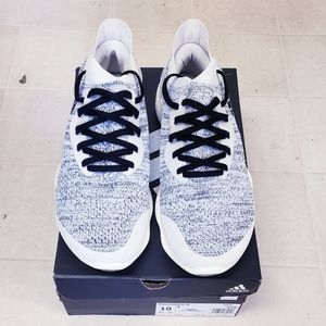 10 Nike "Futurenatural" cross trainer/running sneakers